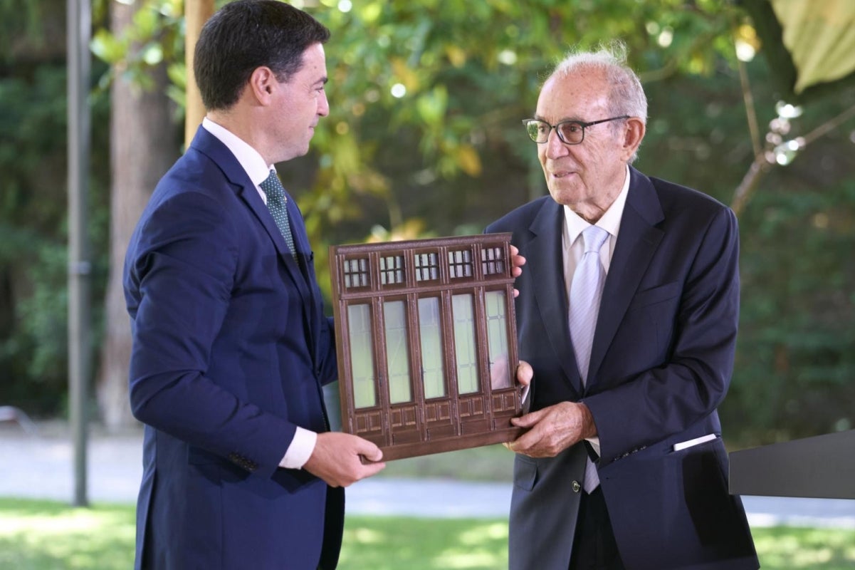 Homenaje a Garaikoetxea en Ajuria Enea