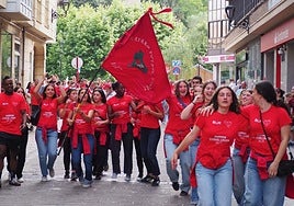 Zumaiako F.T.-ko emakumezkoen lehen taldea Euskal Ligara igo da