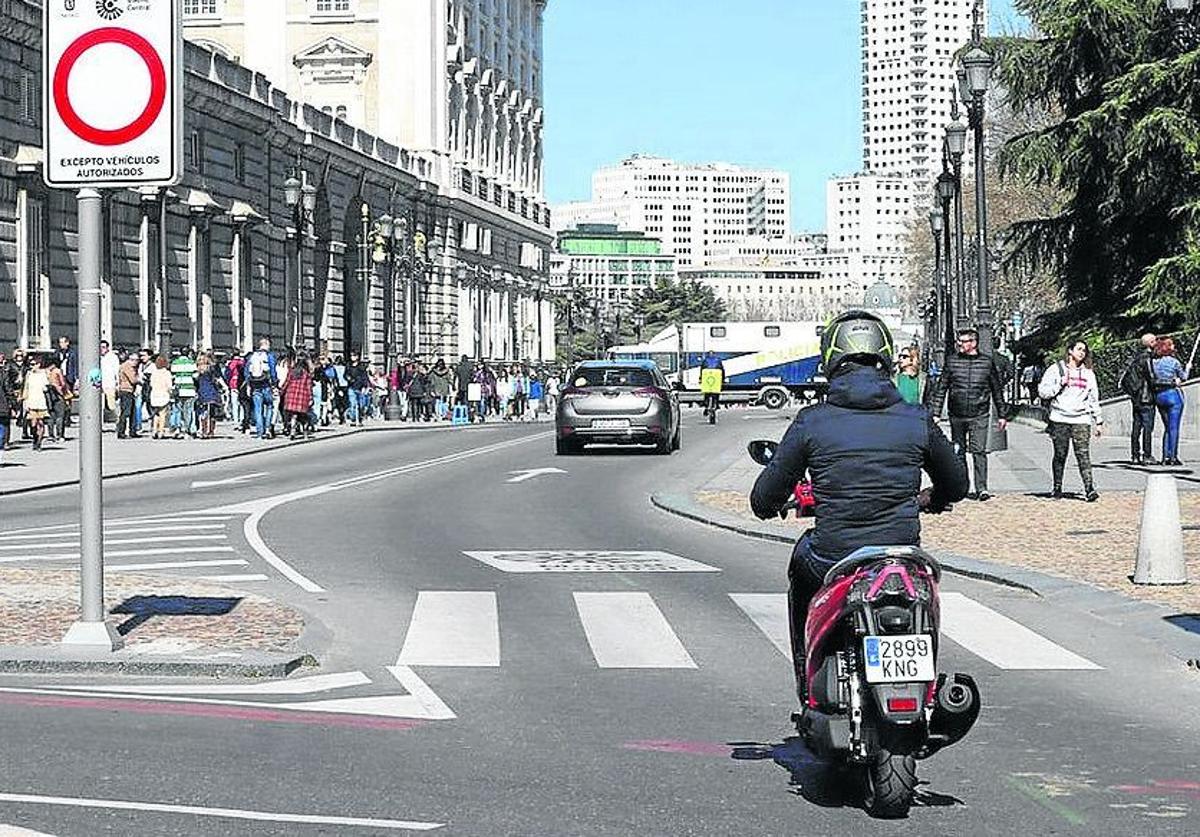 Factores para evitar accidentes entre el tráfico urbano