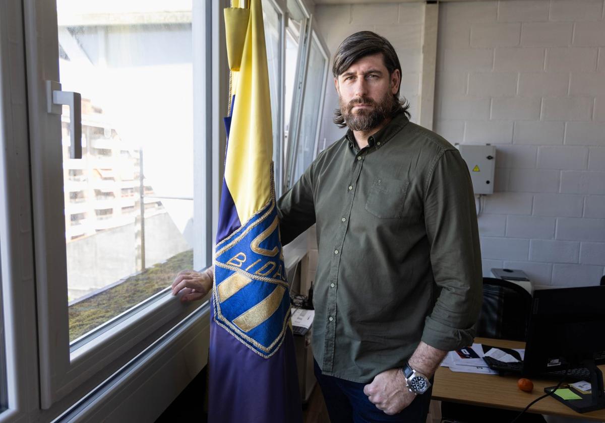 Gurutz Aginagalde, ayer en las oficinas del polideportivo Artaleku.