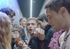 «Askatasunari eta onarpenari» kantatu dio JonKassek 'Antzoki' singlean