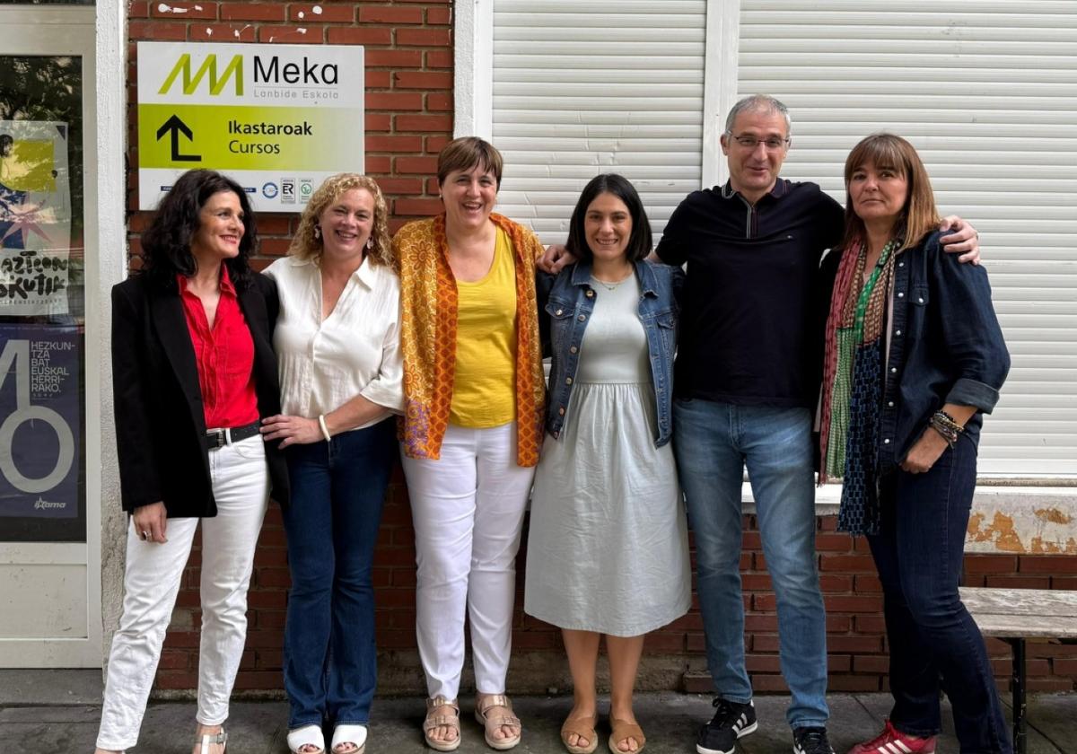 Representantes de Nuala, Meka, Consistorio y Gobierno Vasco.