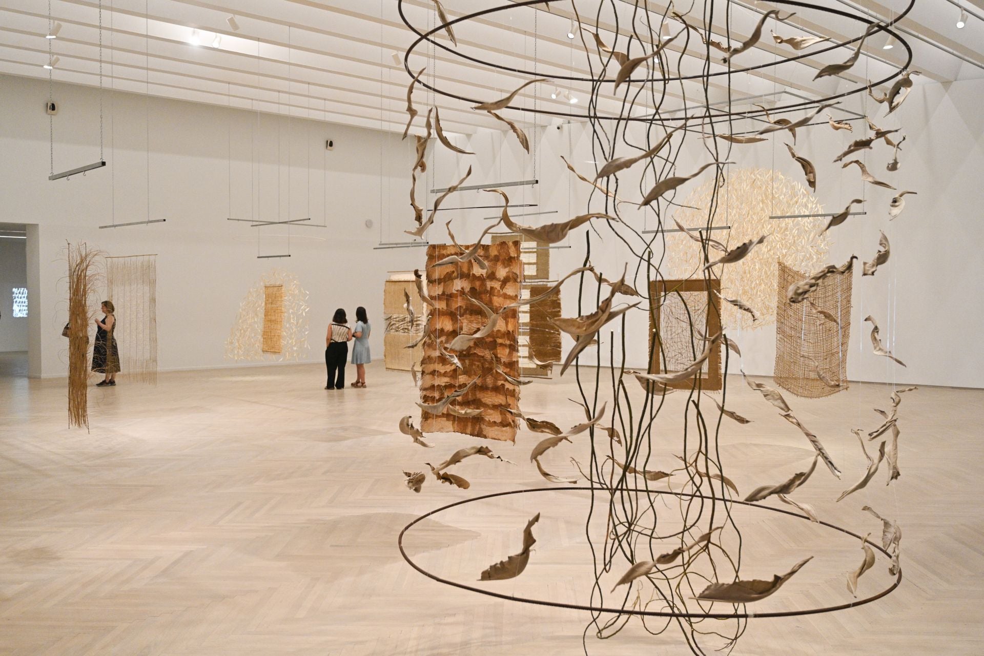 María Cueto presenta la nueva exposición sobre sus etapas como artista