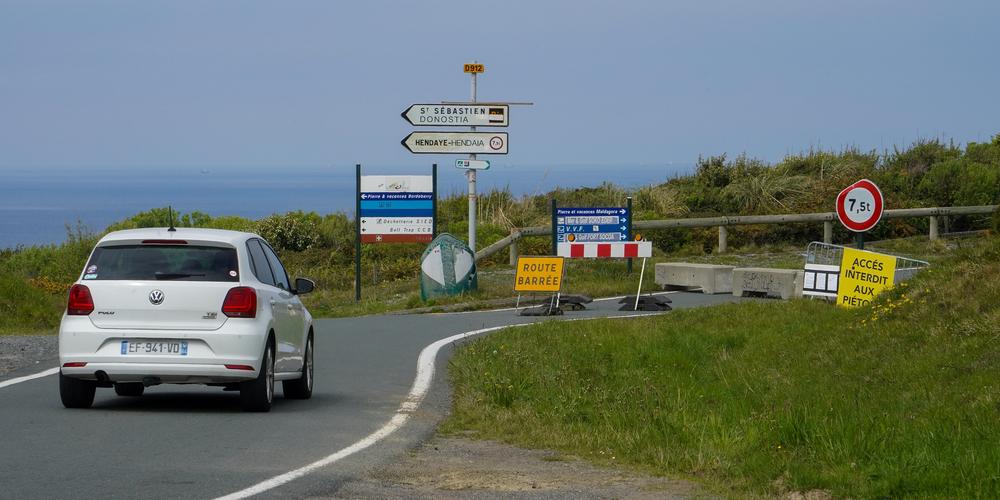 La carretera de la costa lleva tiempo con cortes temporales por el riesgo de deslizamientos de tierra
