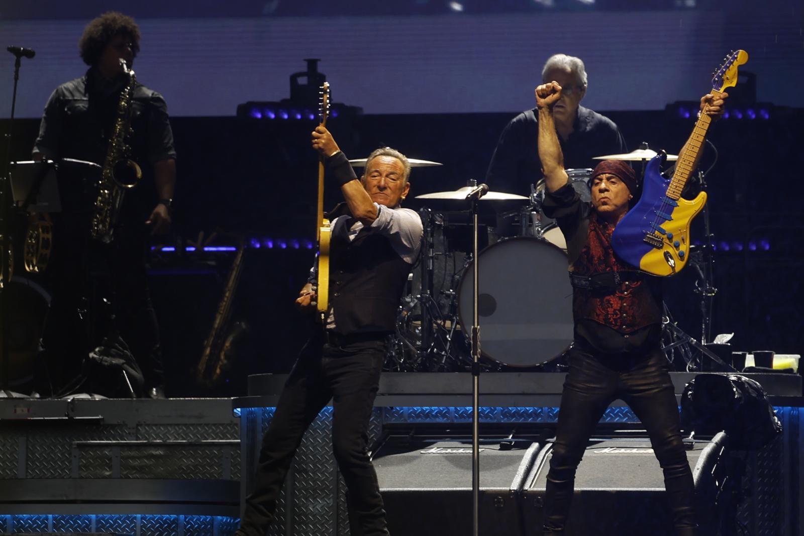 Anoeta se rinde al show de Bruce Springsteen