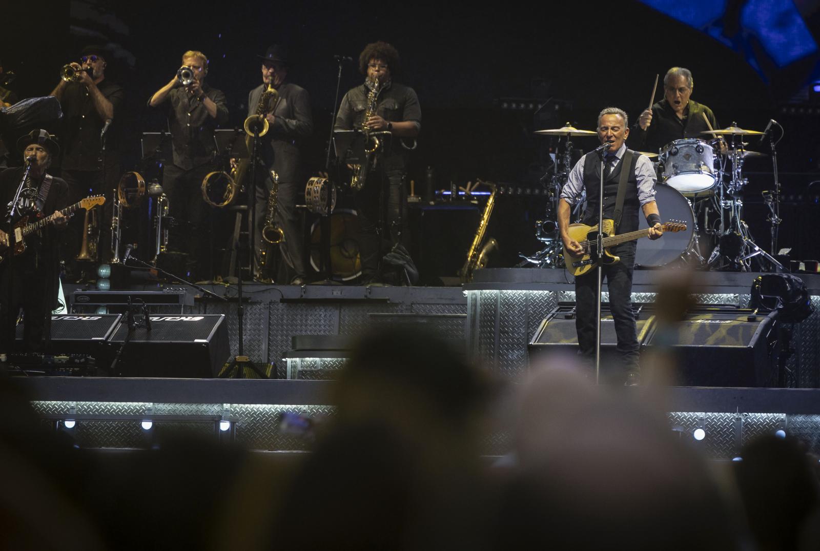 Anoeta se rinde al show de Bruce Springsteen