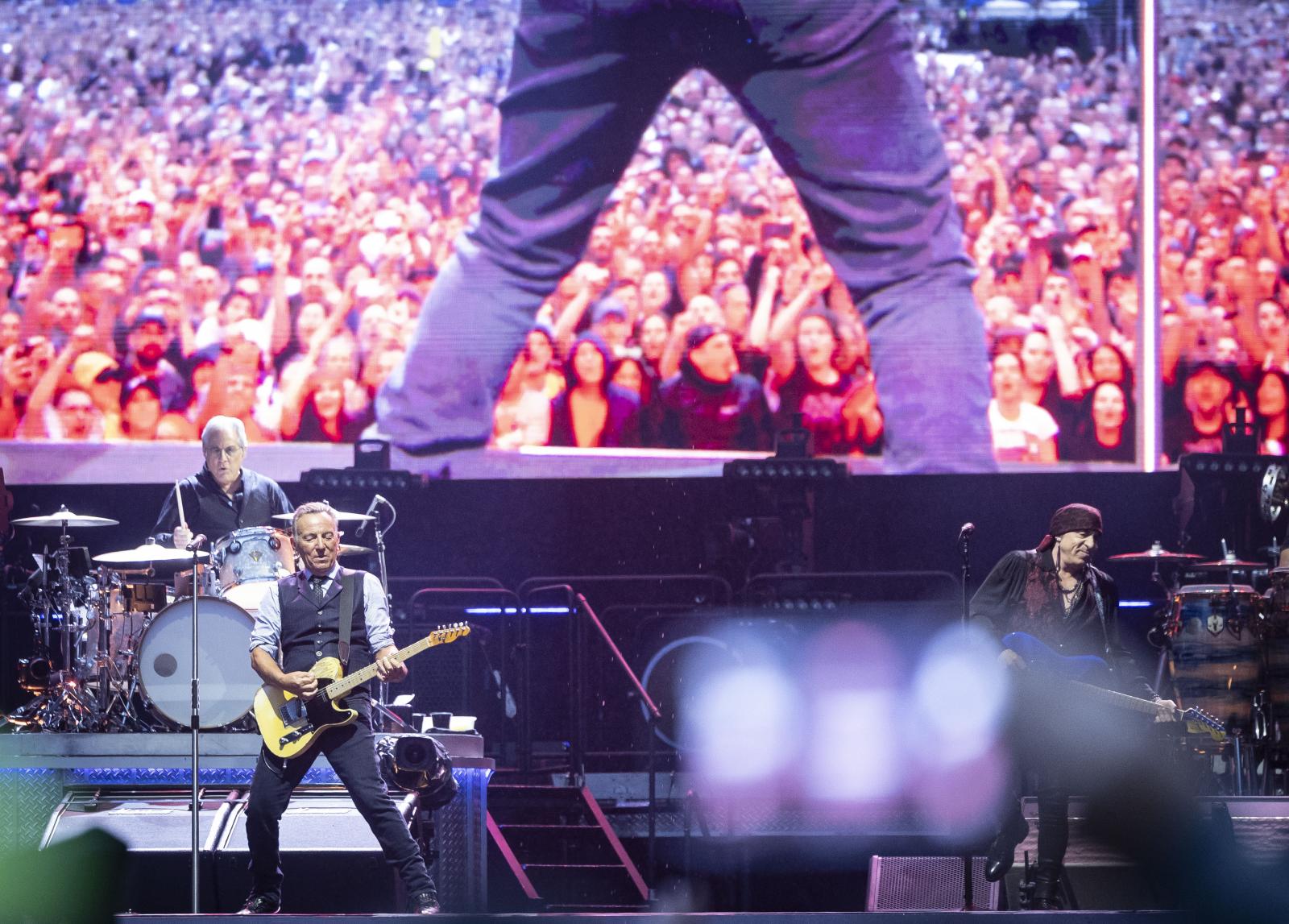 Anoeta se rinde al show de Bruce Springsteen