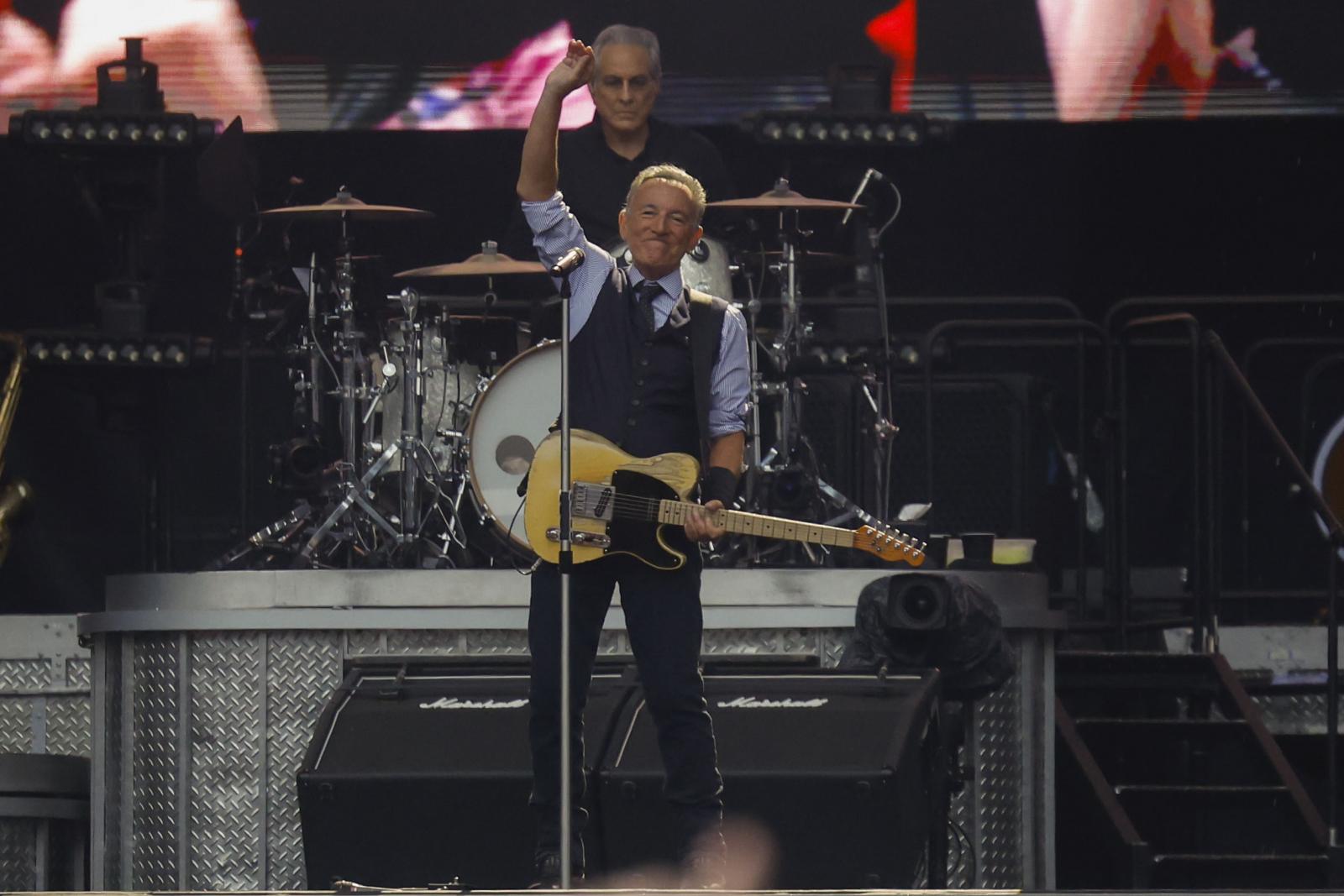 Anoeta se rinde al show de Bruce Springsteen