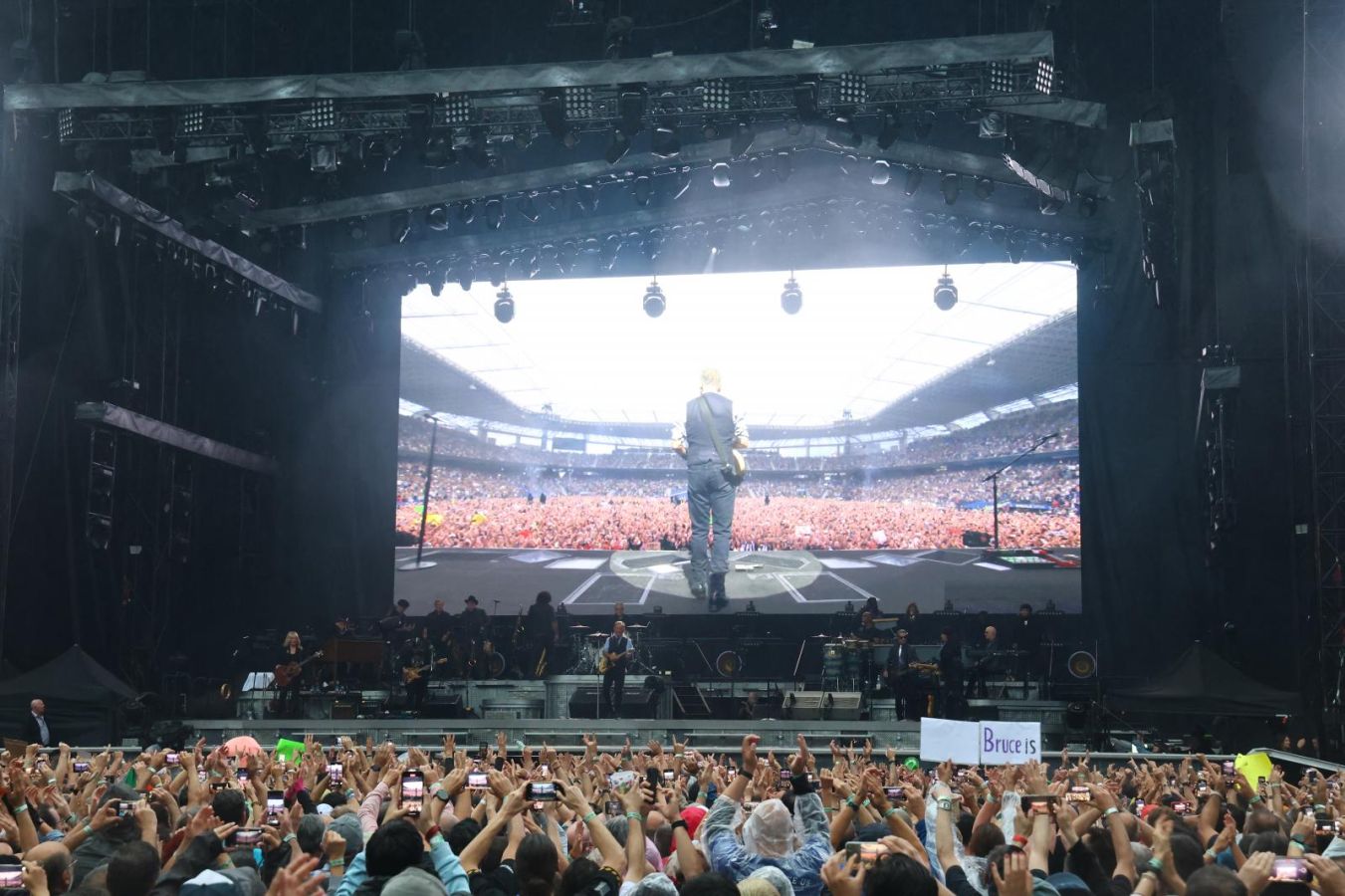 Anoeta se rinde al show de Bruce Springsteen