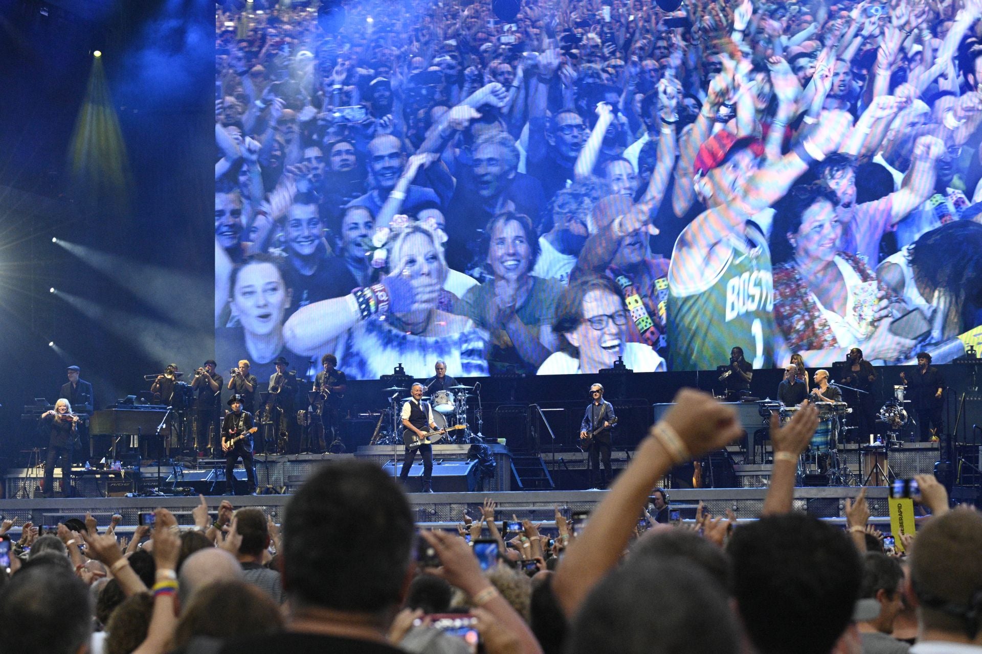 Bruce Springsteen vuelve a cautivar al público en Donostia