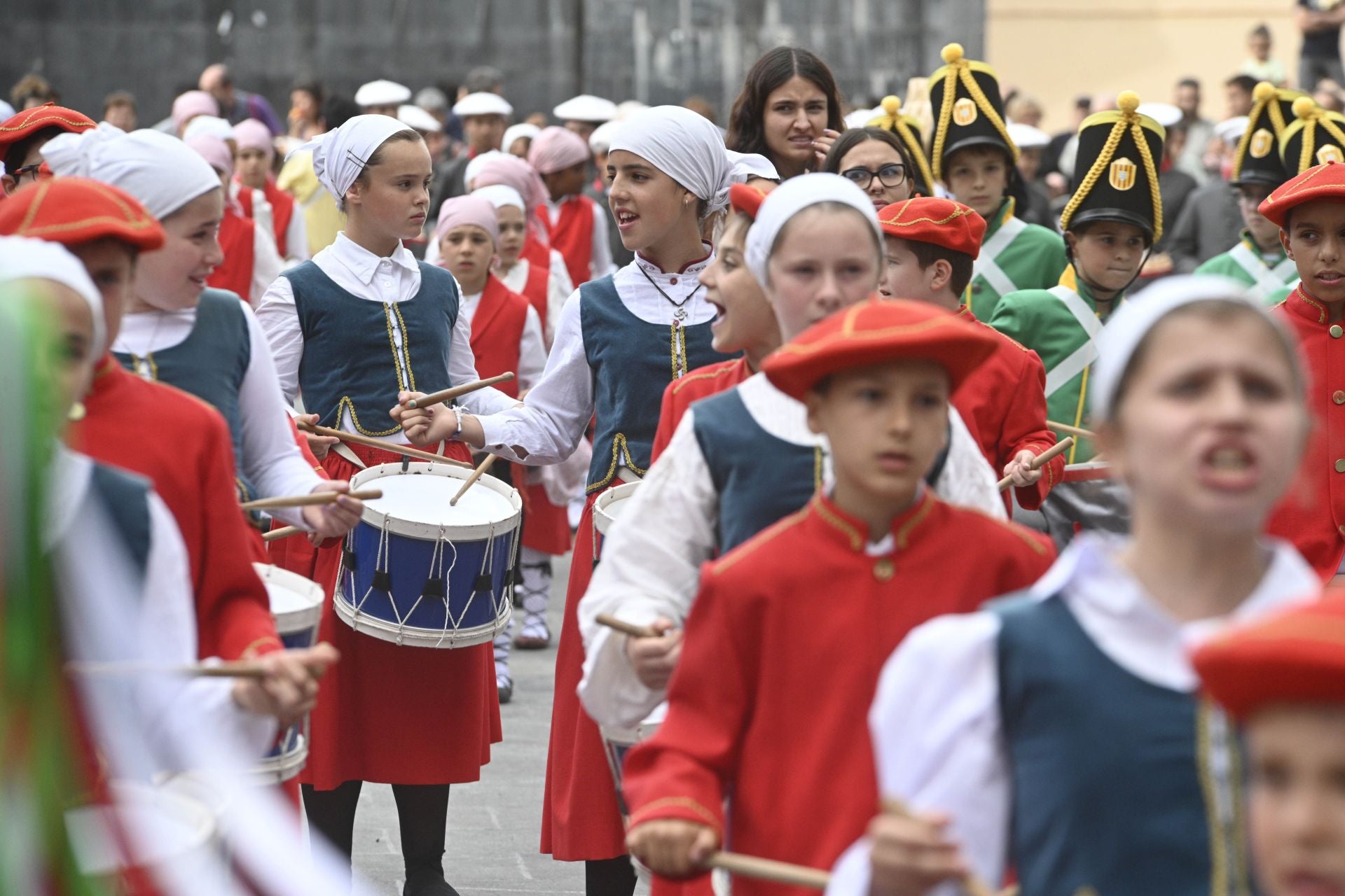 Datorren urtera arte, agur San Joan!