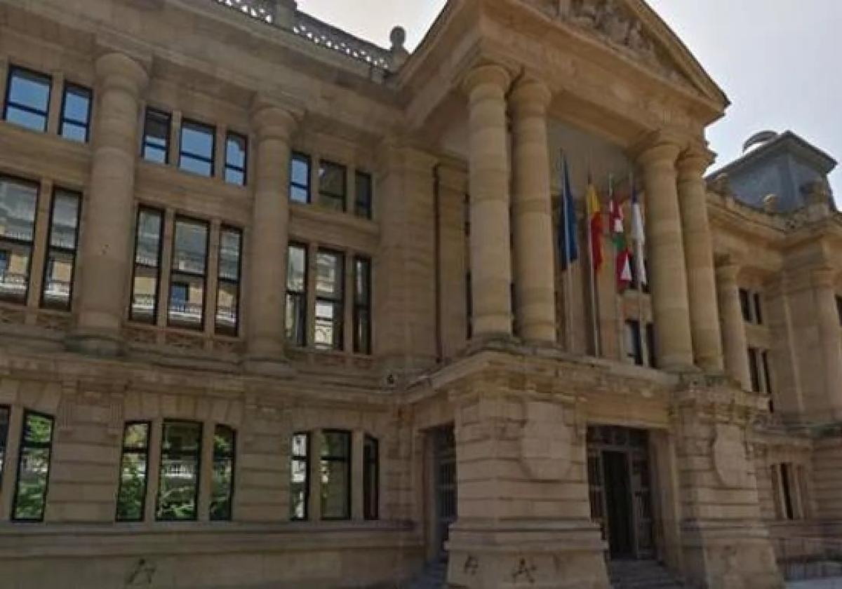 «No solo no me llevé ningún dinero de la asociación, sino que he perdido 100.000 euros»