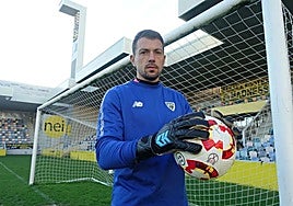 Jon Tena ha jugado las últimas cuatro campañas en el Barakaldo.