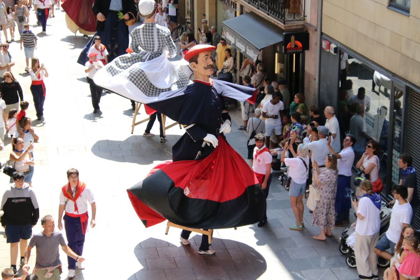 Zarautz ya disfruta de San Pelaio