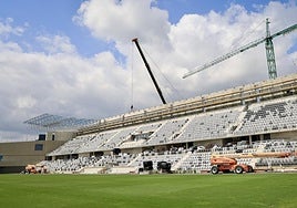 Fotos de las obras e infografías del nuevo estadio donde jugará sus partidos el Sanse y la Real Sociedad femenina.