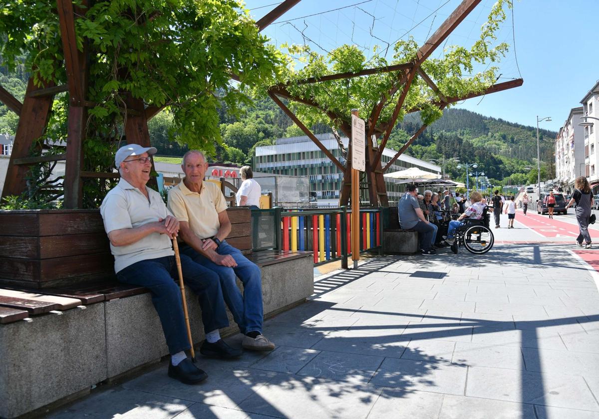 La pensión media en Euskadi roza los 3.200 euros gracias a la paga extra de junio.