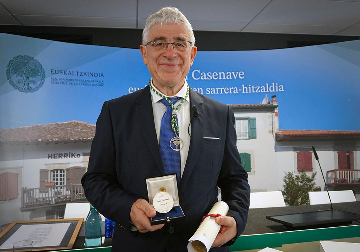 Casenave, larunbat honetan Heleketan, bere sarrera-hitzaldian.