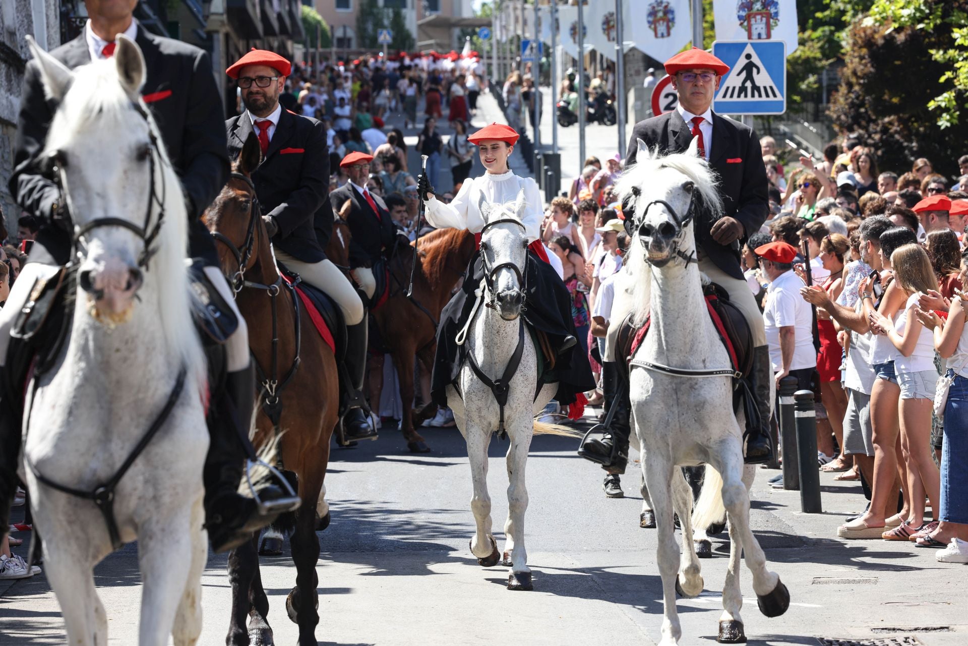 Irun vive una intensa víspera del gran día del año