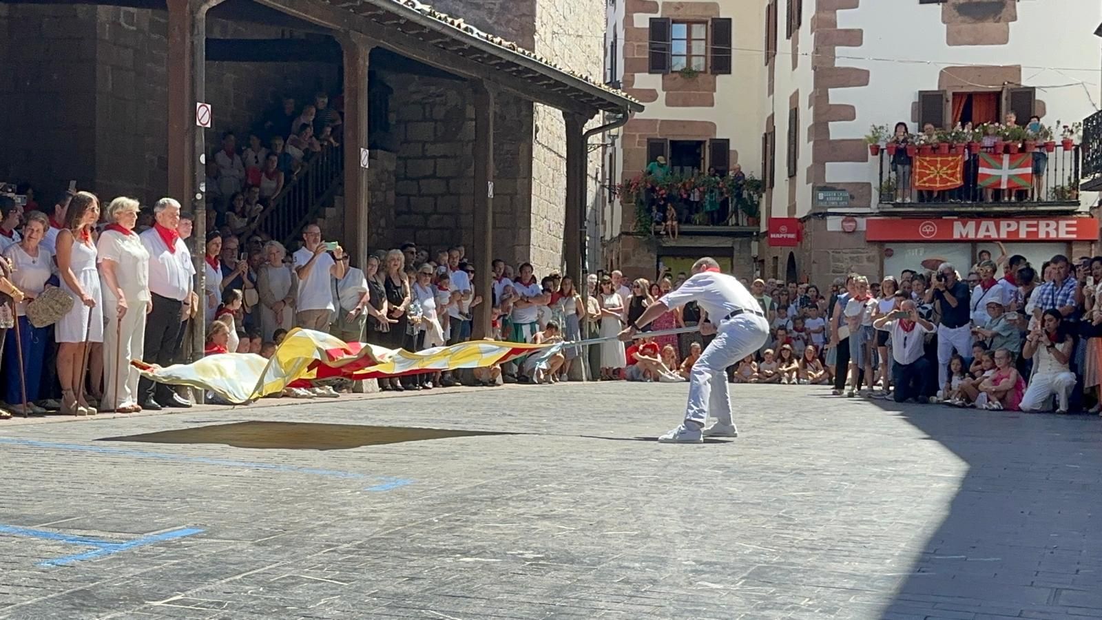 Doneztebe baila al sol