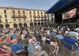 Zumarraga brindó una gran acogida al documental 'Hauspoa & Tunela'.