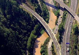 El viaducto de Maltzaga, en la parte central de la imagen.