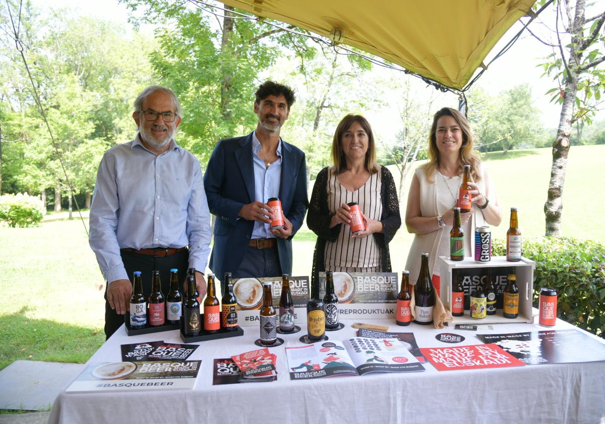 Presentación de la renovación del acuerdo entre Gobierno Vasco y el museo Chillida Leku para impulsar la marca Basque Wine.