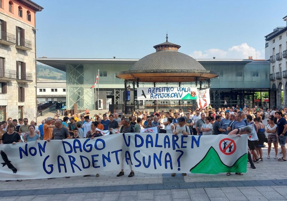 Piaspe proiektuaren norabidearen aurka