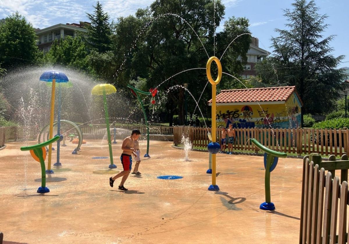 Los parques de agua, refugio frente al calor