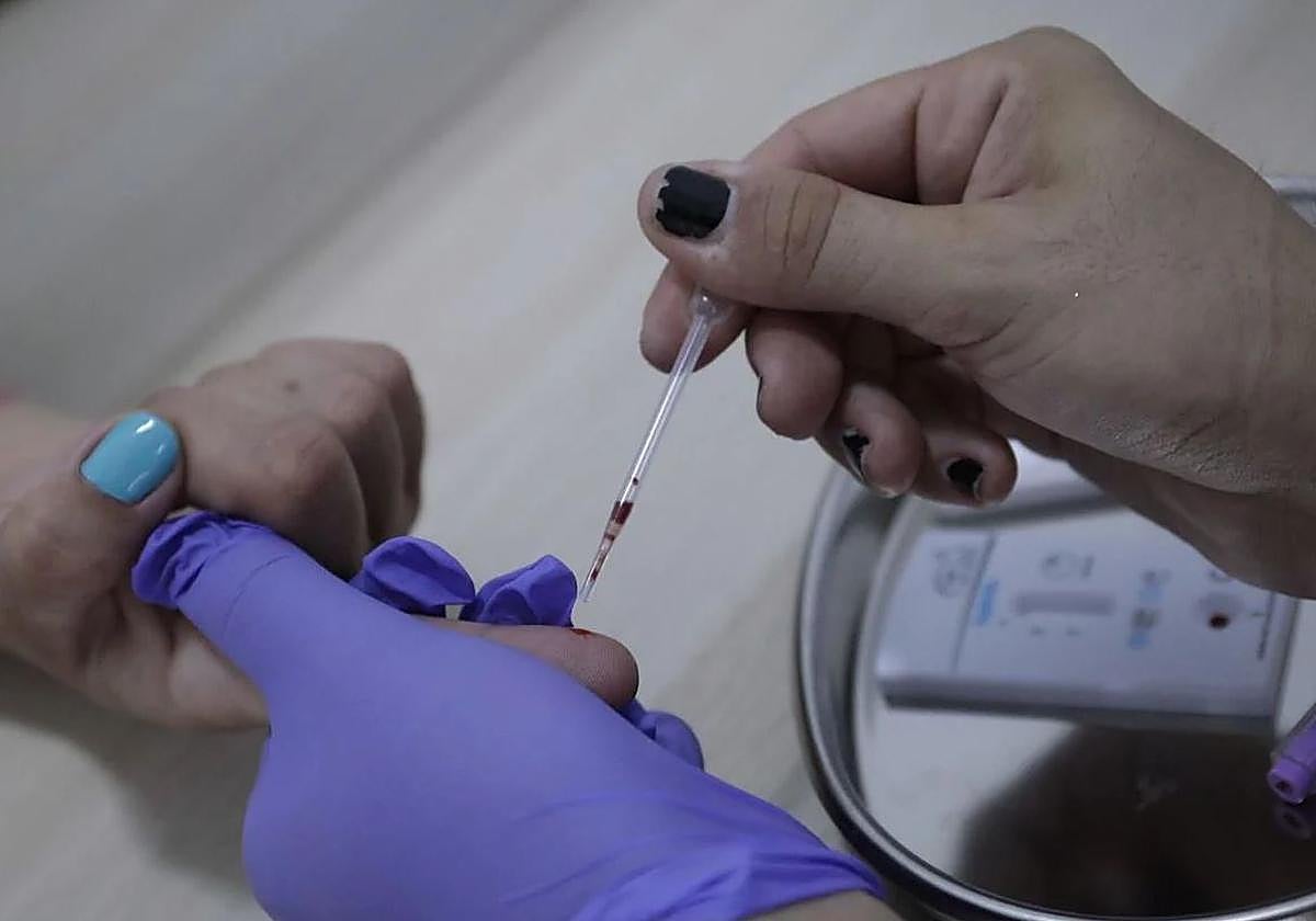 Alertan de que los casos de clamidia, gonorrea y sífilis se han duplicado en el último año en Euskadi