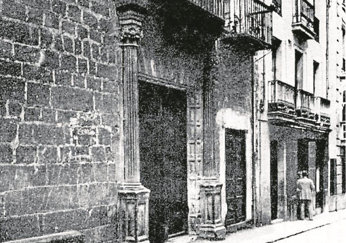 Fachada de la Casa Zabala.
