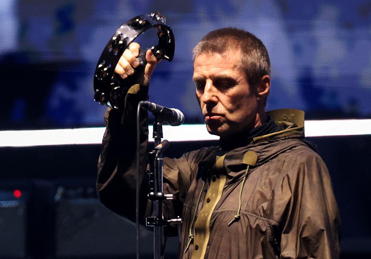 Oasis hace temblar Cardiff