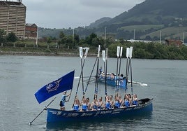 Zarautz ondea la bandera tras su triunfo en Astillero.