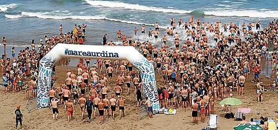 Haigor Aranguren e Iranti Mendia ganadores de la Travesía Itzurun-Arranpla.