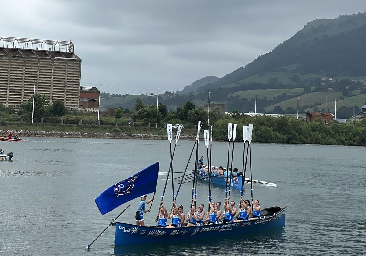 Zarautz ondea la bandera tras su triunfo anterior en Astillero