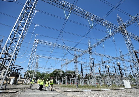 Subestación eléctrica de Hernani, punto de conexión previsto (o alternativamente el de Gatika) para el proyecto fallido Britib.