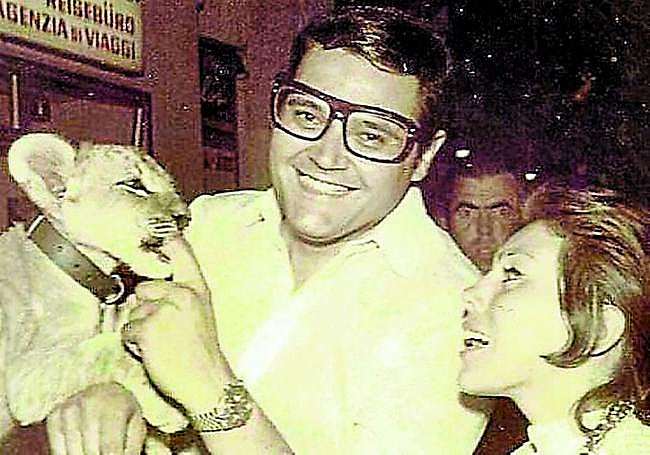 Waldo de los Ríos junto a su esposa, la actriz Isabel Pisano.