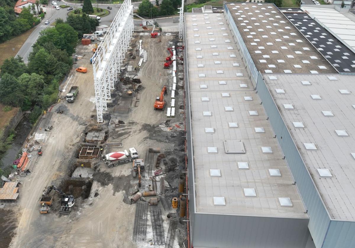 Instalaciones de Fagor Arraste en obras por ampliación