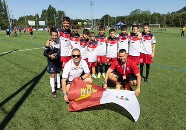 Jugadores y entrenadores del Puertollano FS