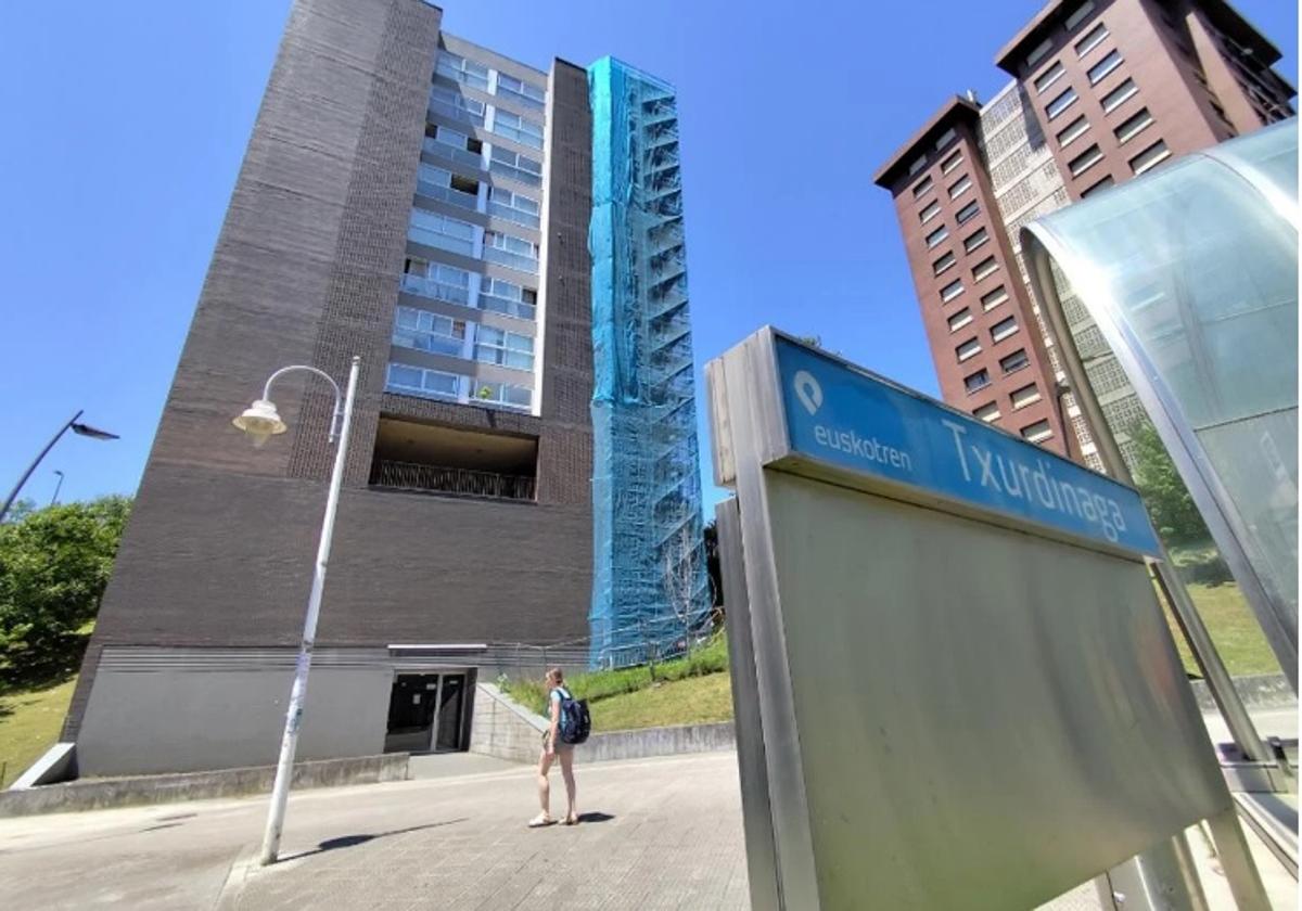 Apuñalan en el cuello a una educadora social de un piso tutelado en Bilbao