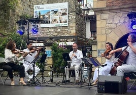 El ensemble de cámara Musik & Arts subirá esta tarde al escenario de Gipuzkoa Plaza.