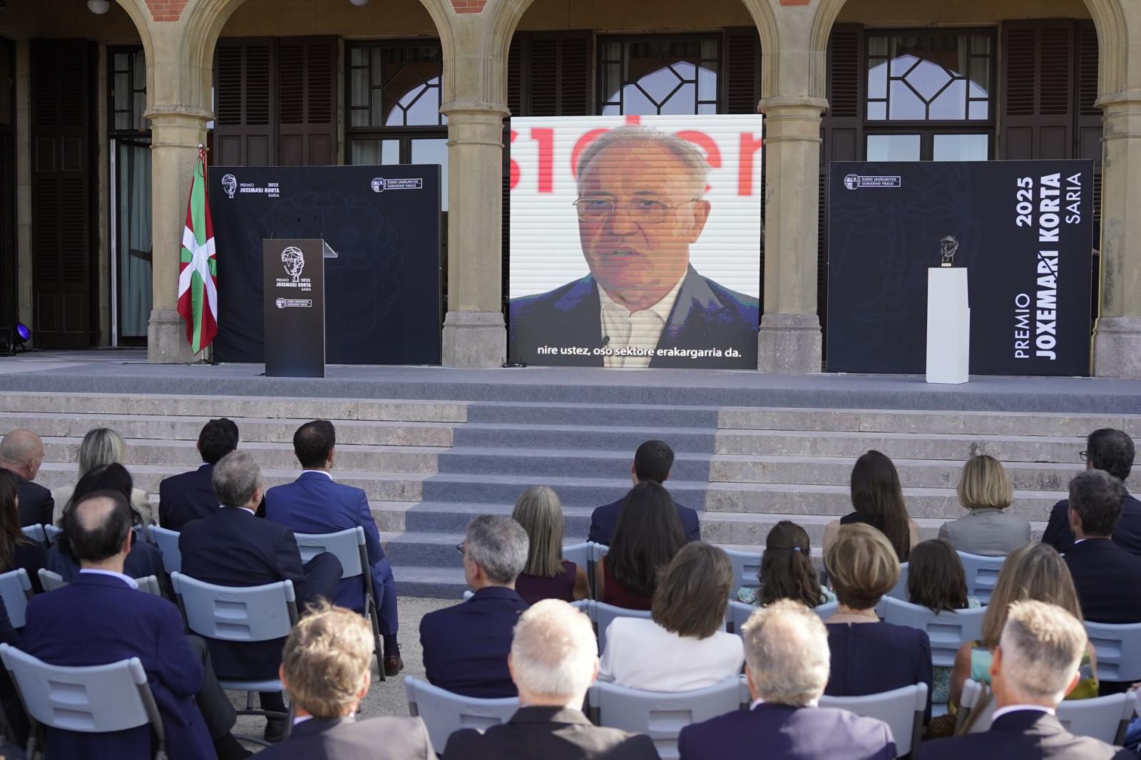 Los Korta premian a Jainaga en una defensa del arraigo de las empresas vascas