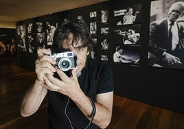 El comisario y fotógrafo Lolo Vasco, este viernes en el Laboratorio de San Telmo.