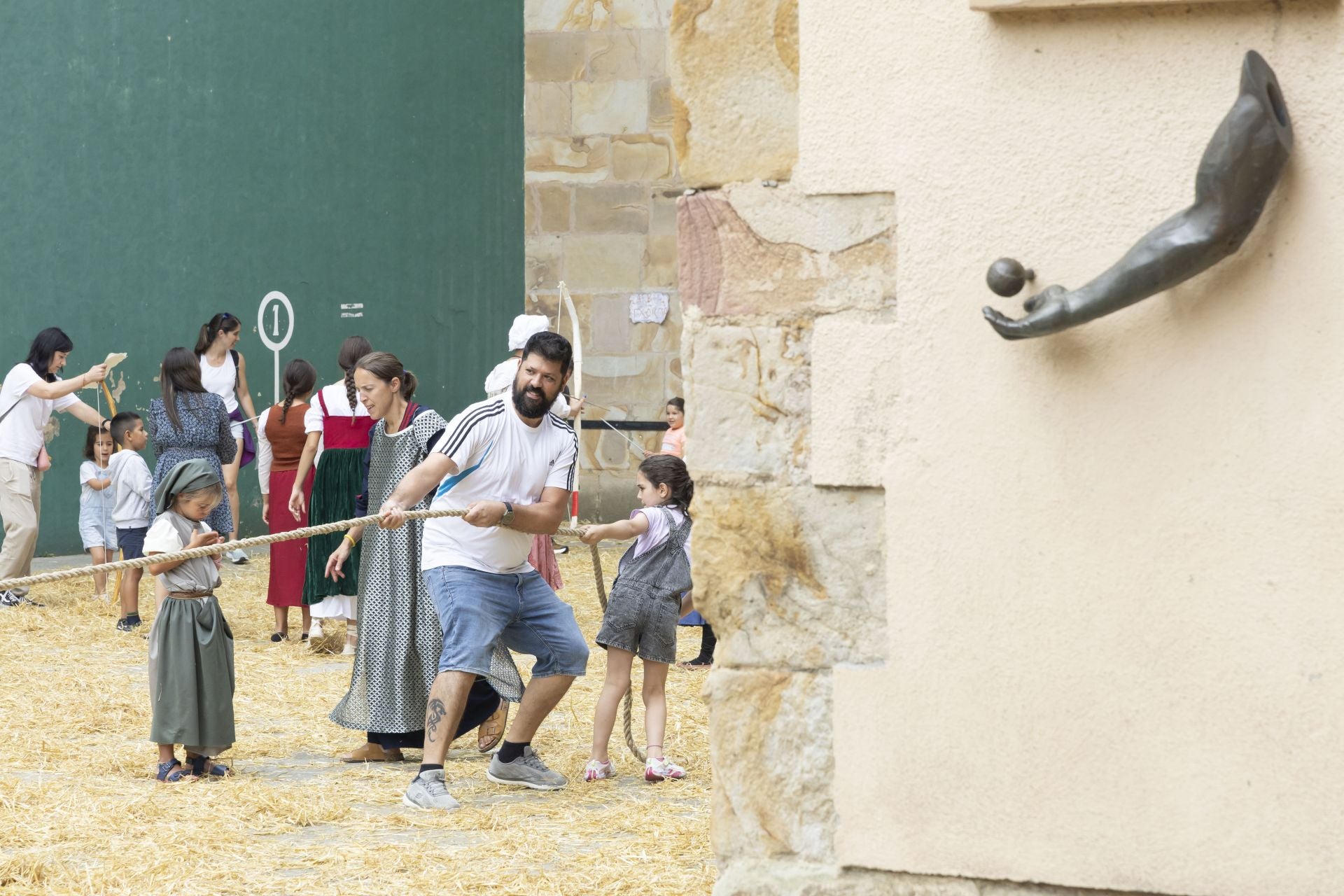 Segura recupera su feria medieval diez años después