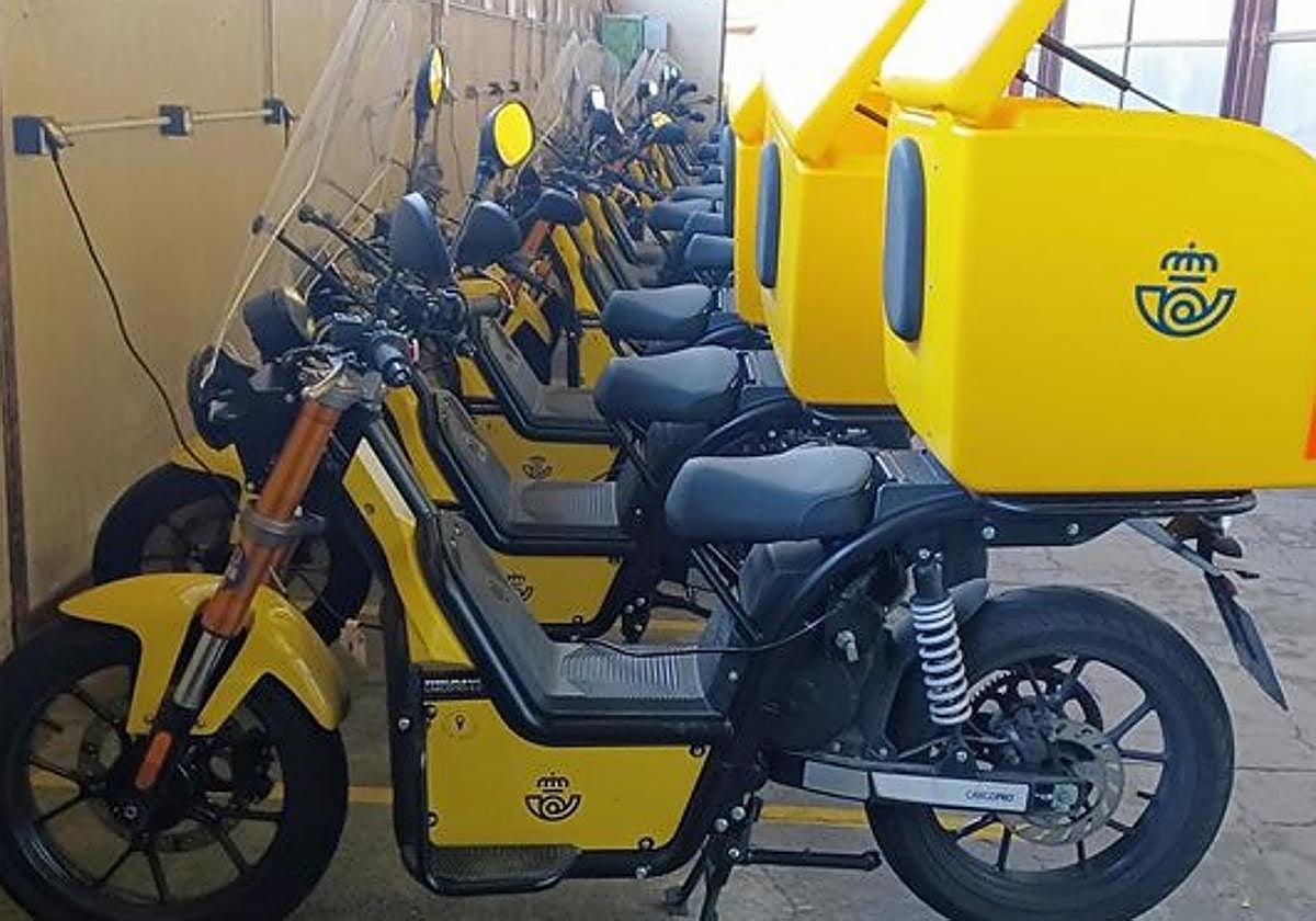 Motos eléctricas para el reparto de Correos en Gipuzkoa.