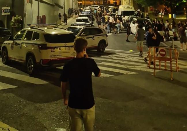 Imagen de los fuertes altercados en la calle Araba de Ordizia