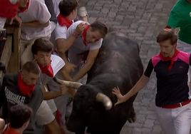 Los momentos más comprometidos del encierro de este domingo en San Fermín.
