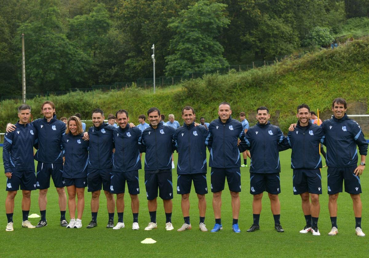 Los componentes del cuerpo técnico de la Real, en el primer día de la pretemporada.