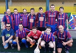 Componentes del equipo de la peña eibarresa, Eskozia la Brava.