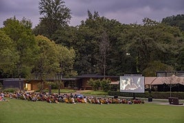 Zinema aire librean Chillida-Leku museoan