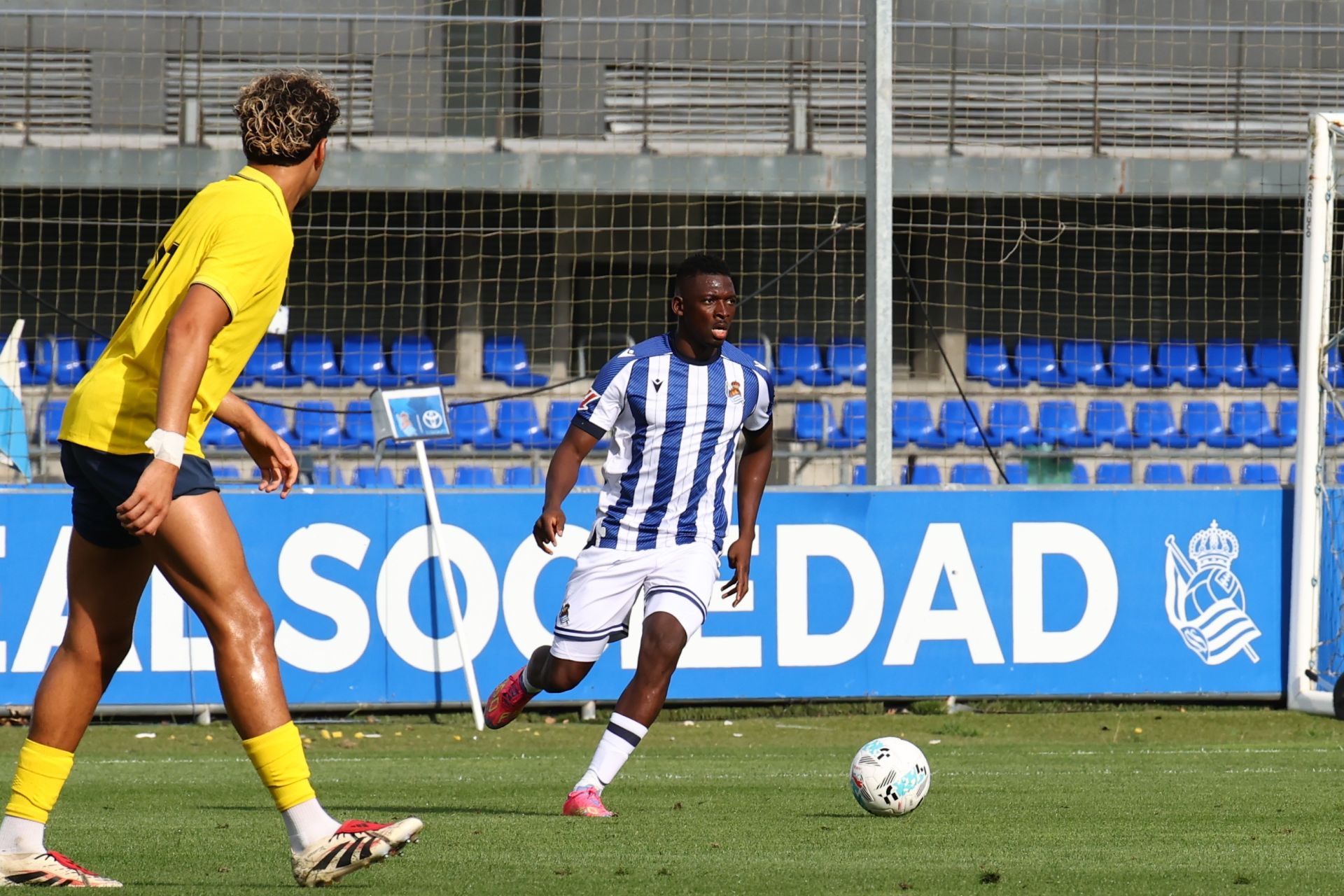 Victoria de la Real en el primer partido de pretemporada